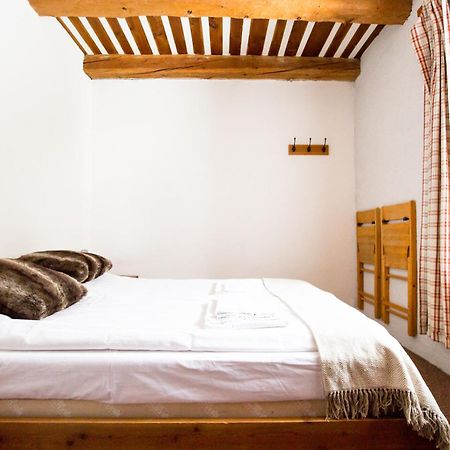 Langley Hotel La Vieille Ferme 라살르레알프 외부 사진