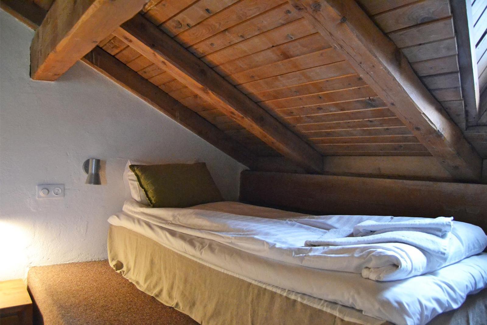Langley Hotel La Vieille Ferme 라살르레알프 외부 사진