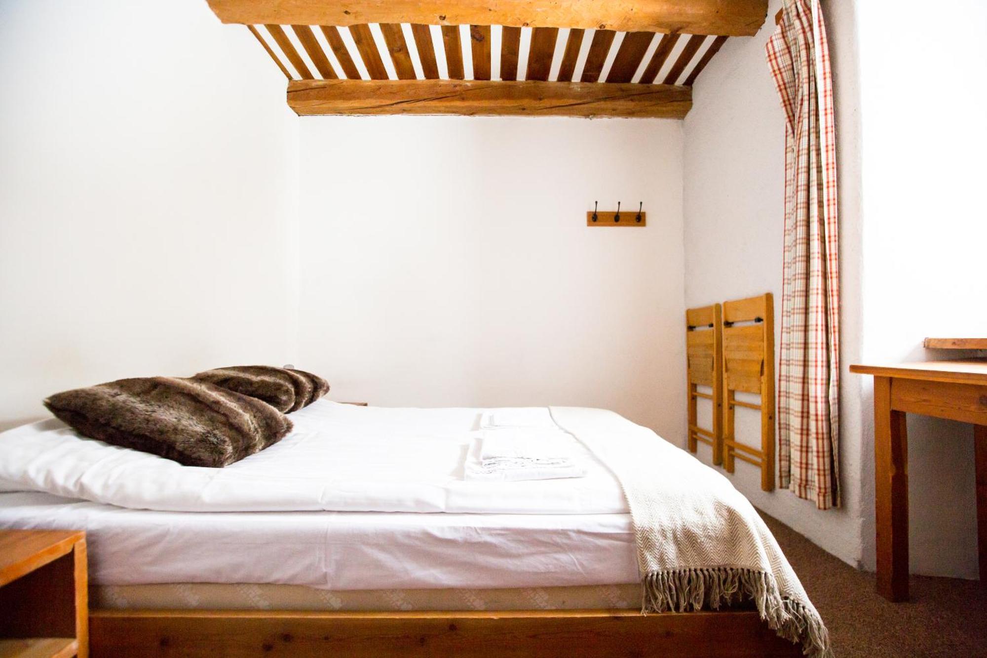 Langley Hotel La Vieille Ferme 라살르레알프 외부 사진
