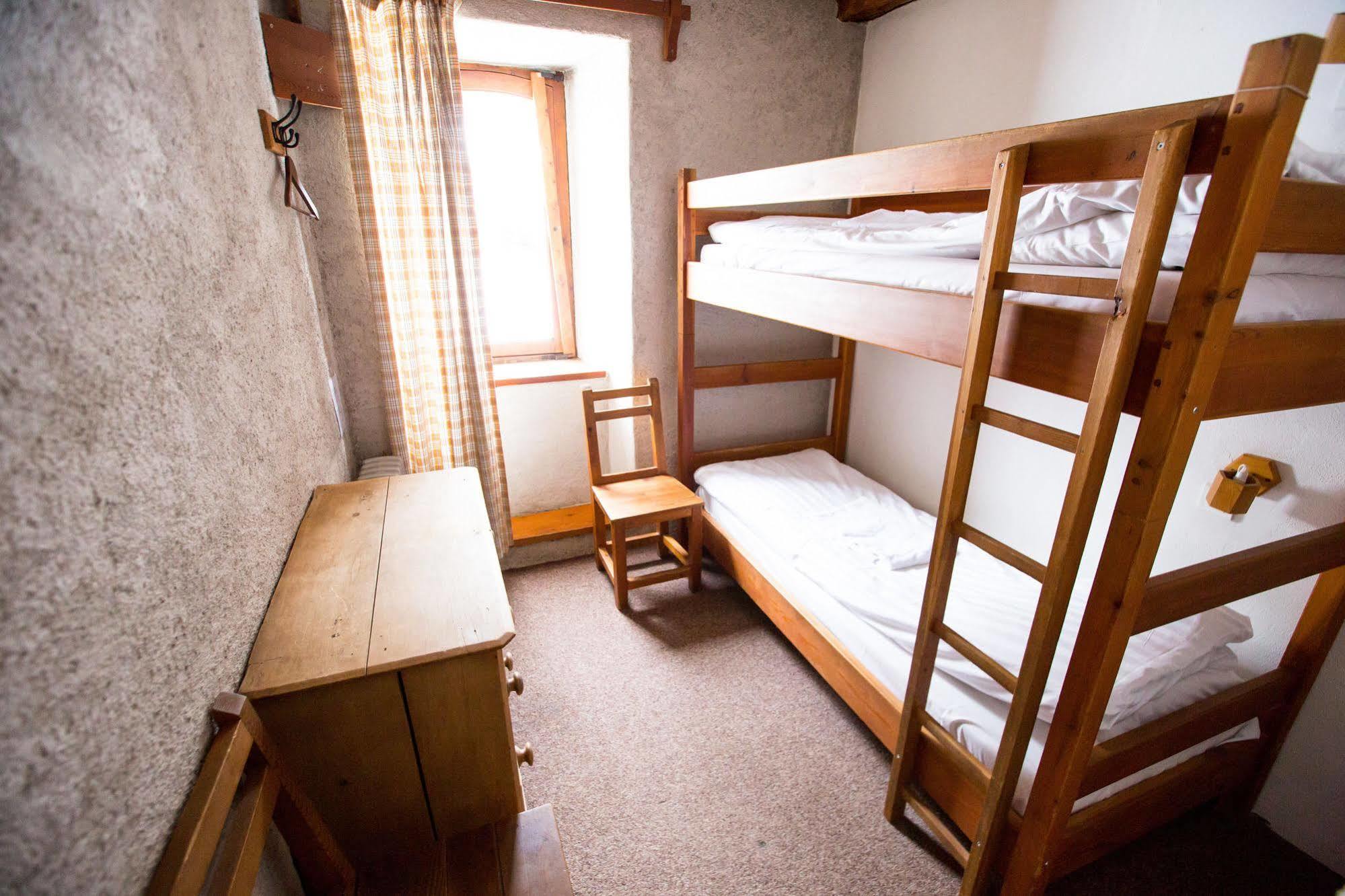 Langley Hotel La Vieille Ferme 라살르레알프 외부 사진