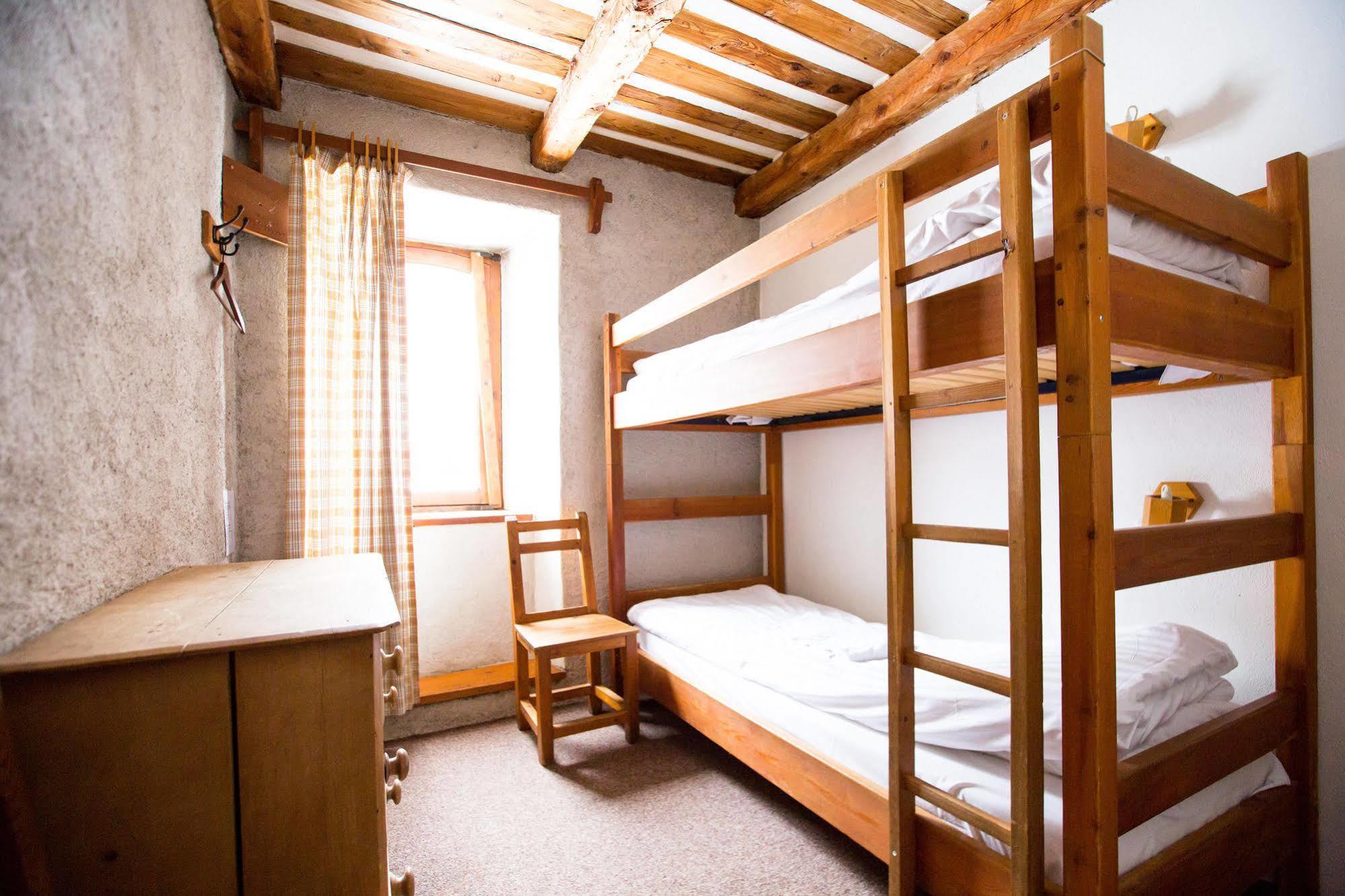 Langley Hotel La Vieille Ferme 라살르레알프 외부 사진