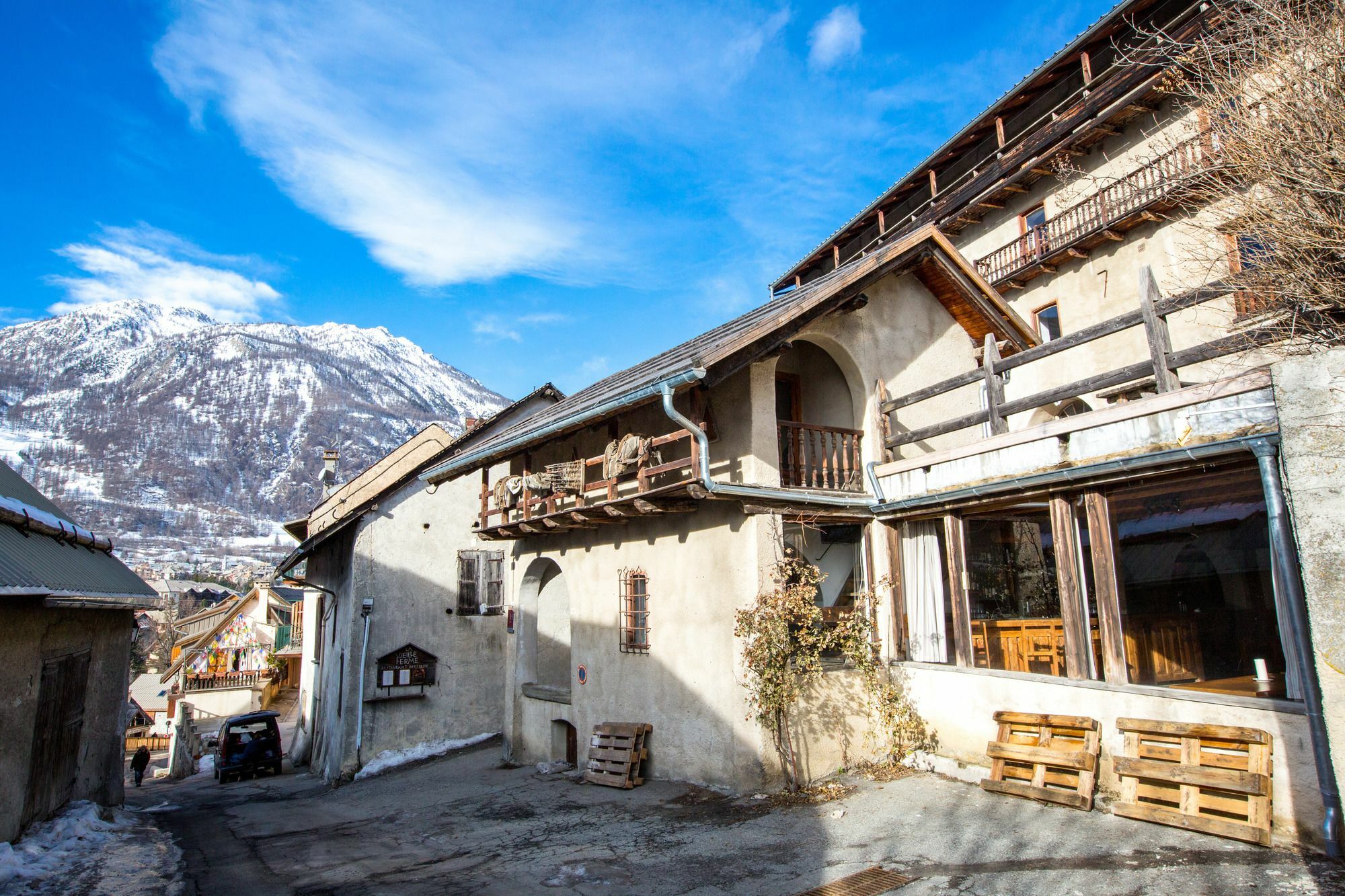Langley Hotel La Vieille Ferme 라살르레알프 외부 사진
