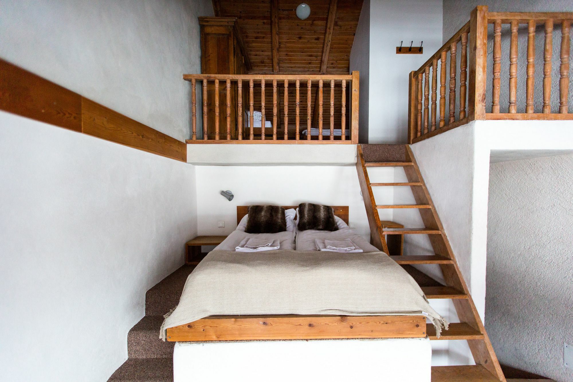 Langley Hotel La Vieille Ferme 라살르레알프 외부 사진