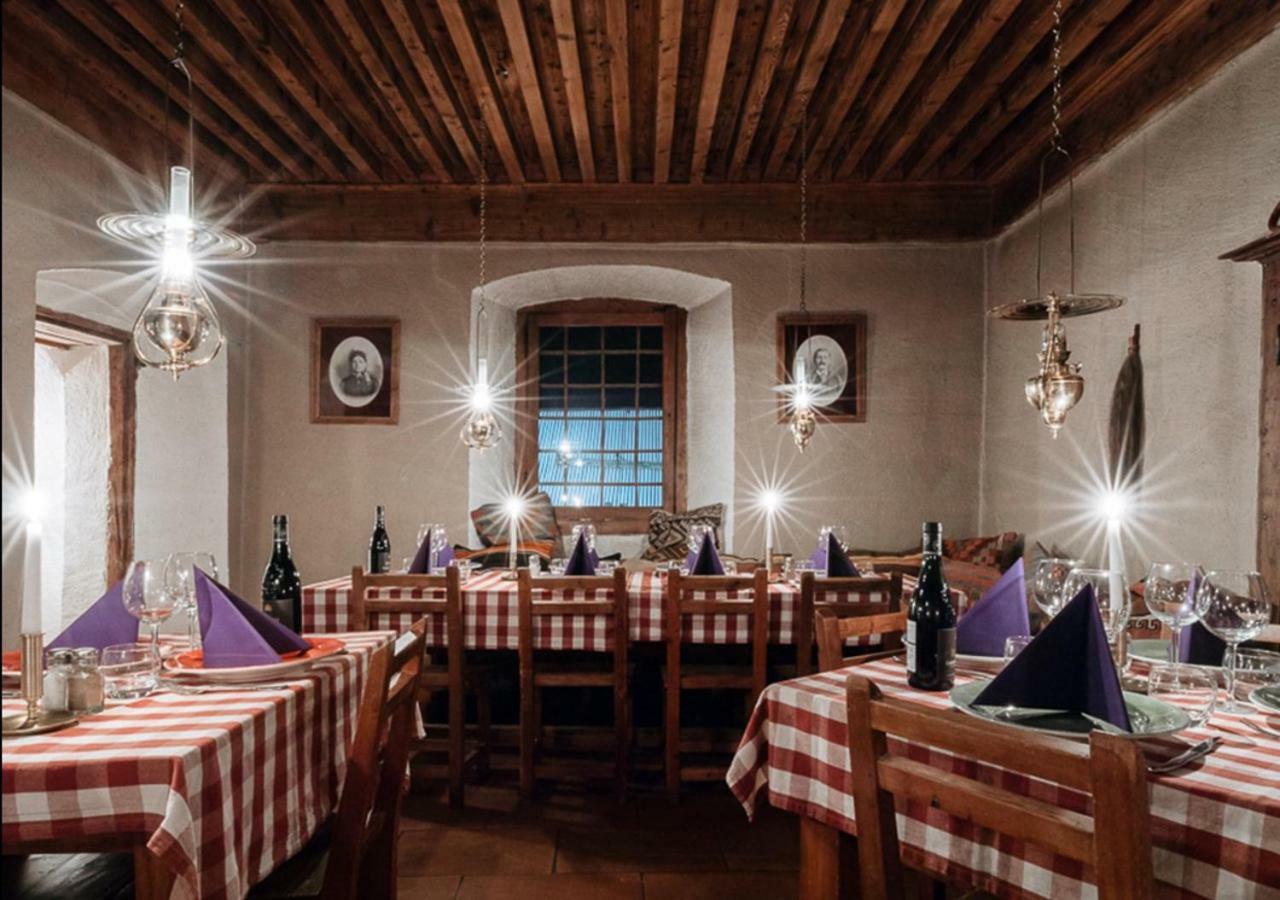 Langley Hotel La Vieille Ferme 라살르레알프 외부 사진